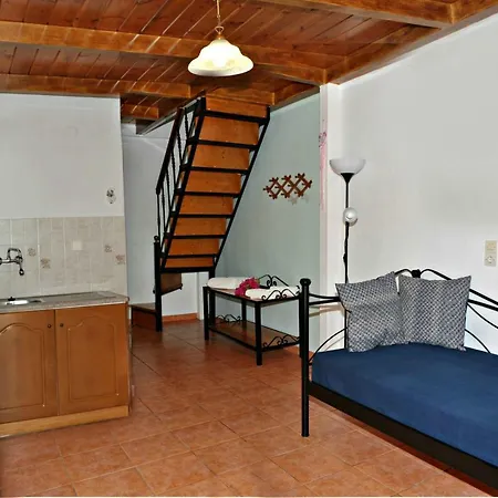 Studios Dimitris Giatras *