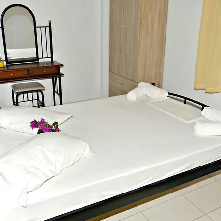 Apartment Studios Dimitris Giatras Zakynthos Town