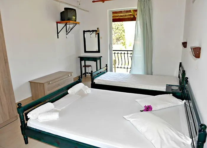 Dimitris Giatras * זקינטוס טאון